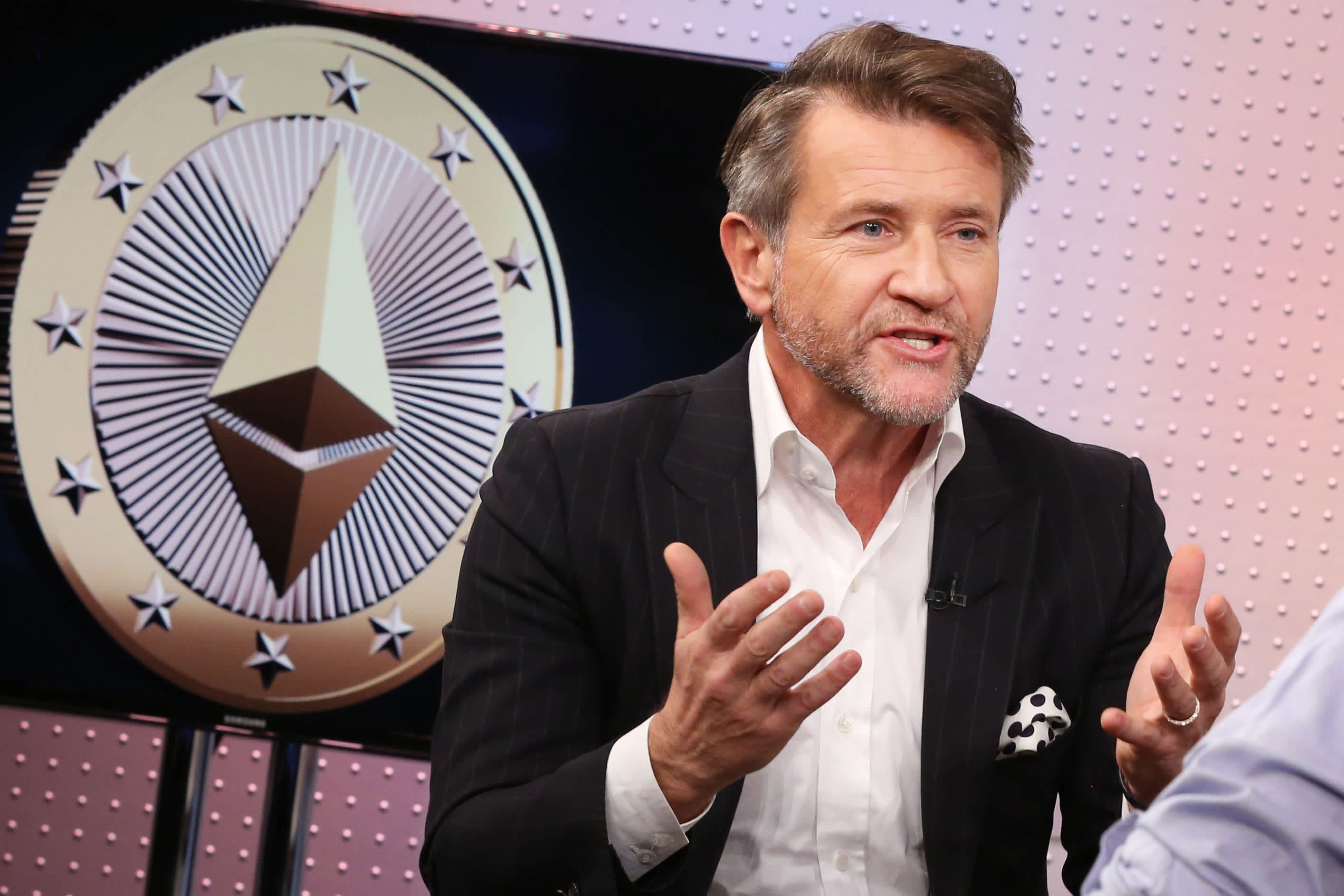 Robert Herjavec on the high profile Twitter hack and cybersecurity