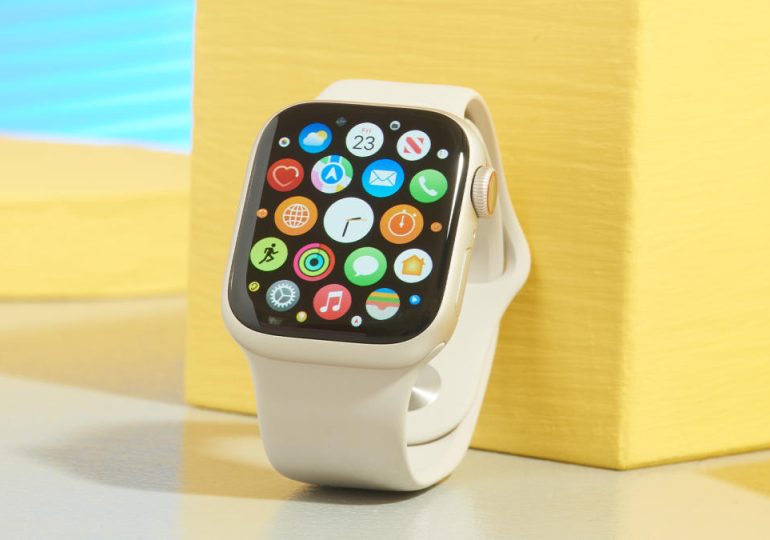 How to take a screenshot on an Apple Watch