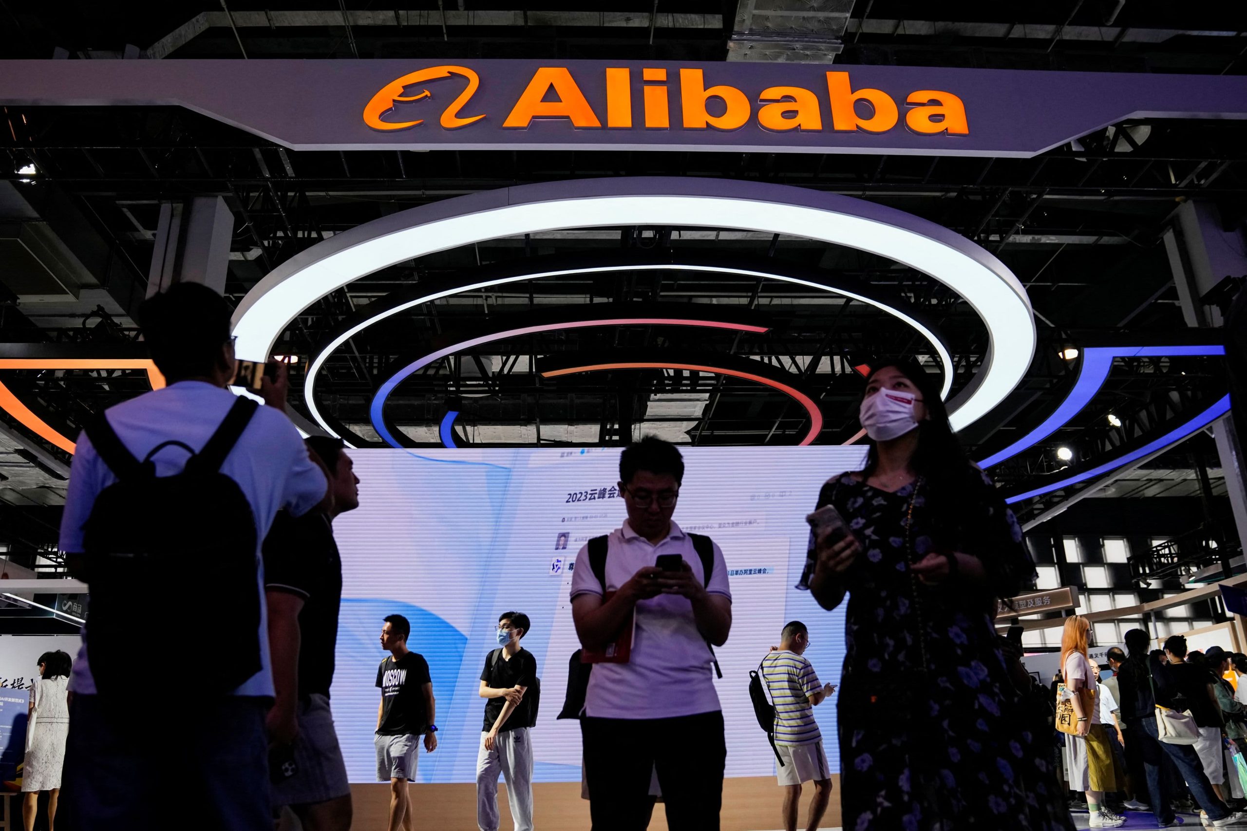 China’s Alibaba shakes up cloud unit management after scrapping the division’s IPO