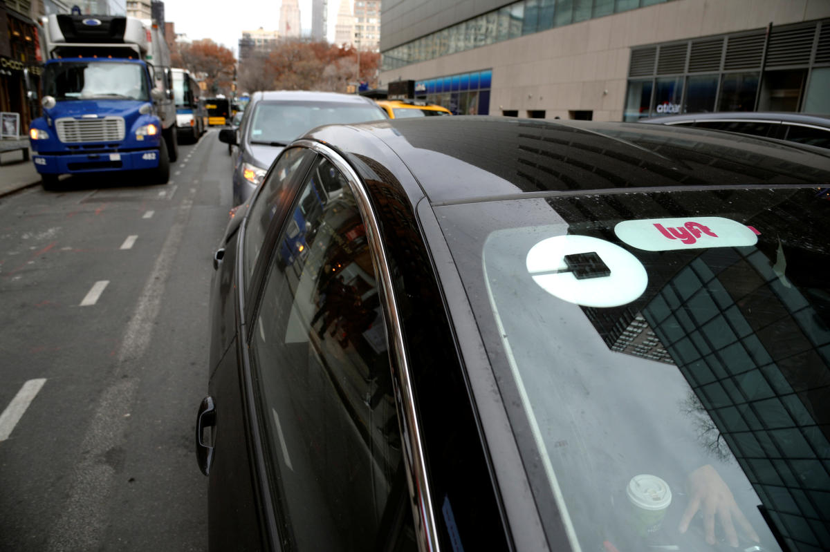 Uber and Lyft must pay $328 million to New York drivers in massive wage theft settlement