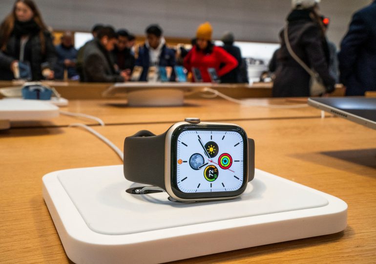Apple again banned from selling watches in U.S. with blood oxygen sensor