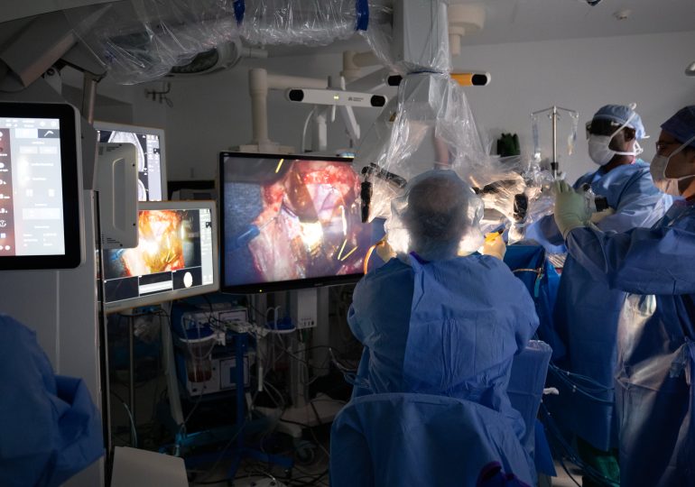 Here's what it's like inside the operating room when someone gets a brain implant