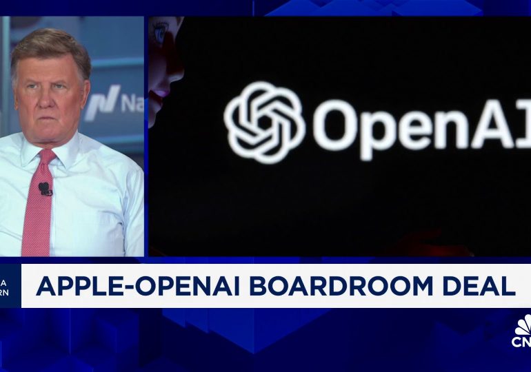 Microsoft drops its observer seat on OpenAI board amid regulatory scrutiny