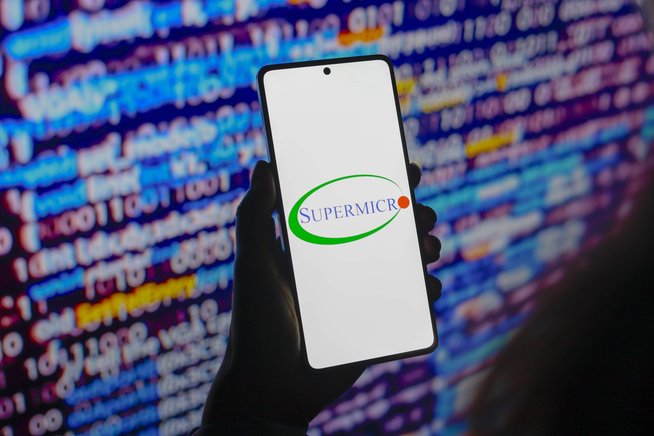 Super Micro shares tumble 12% after DOJ reportedly opens probe into company