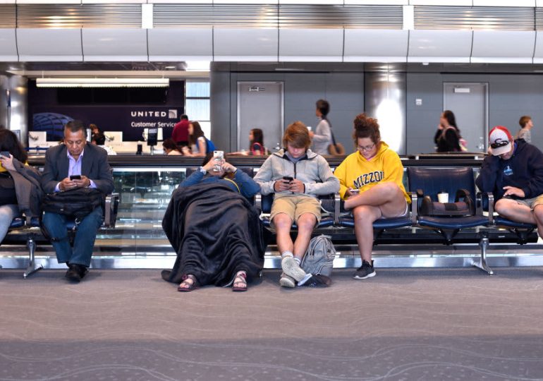 Why it's time to take warnings about using public Wi-Fi, in places like airports, seriously